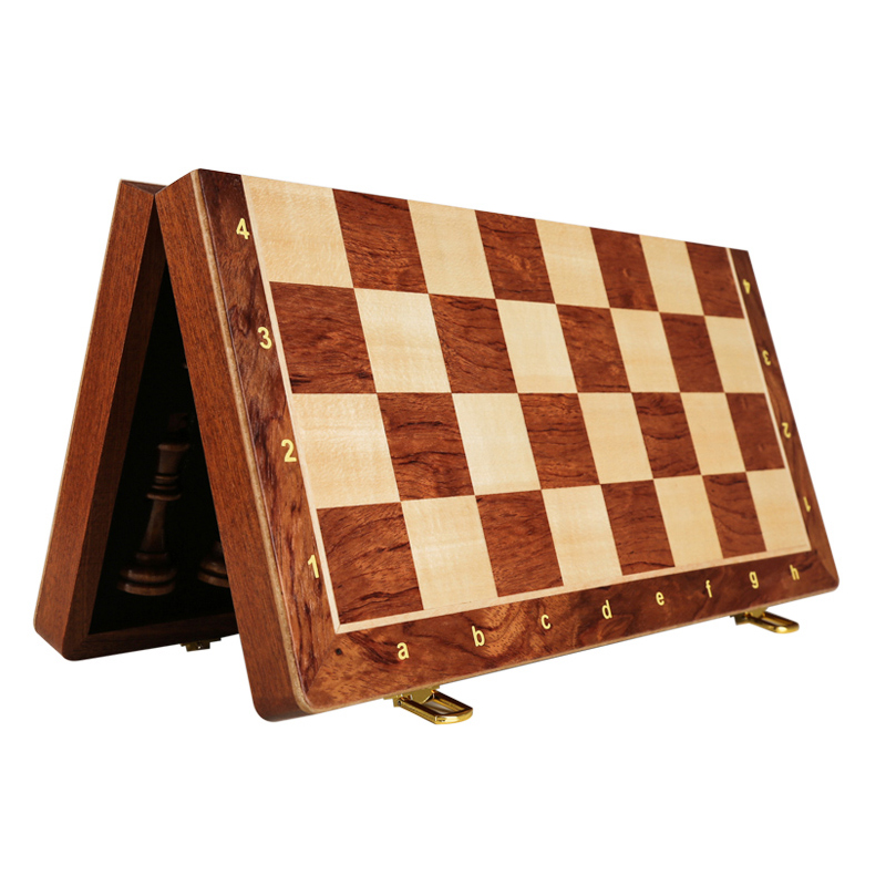 Schaakspel Hoogwaardige houten - Board Game Yearbook recensie en prijs