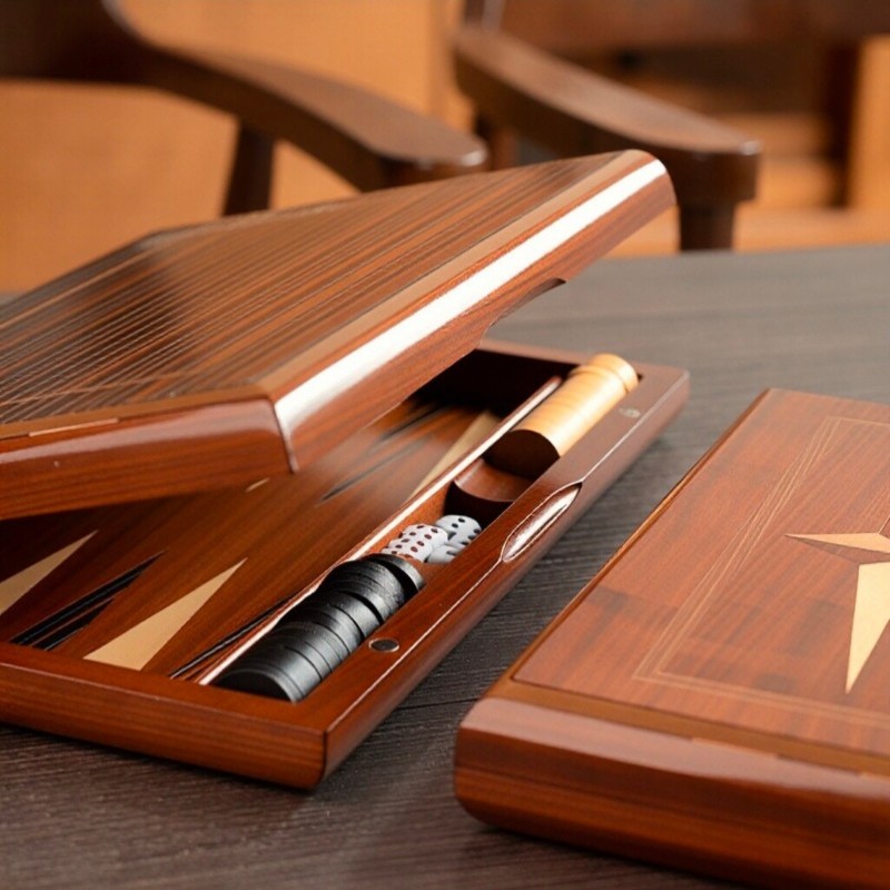 Massief houten backgammon 11-1 - Board Game Yearbook recensie en prijs